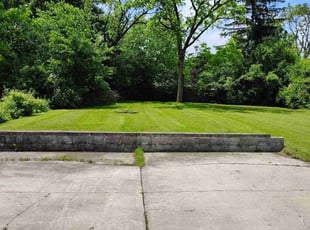 Kristin B.'s grass maintenance service result