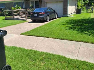 Gale W.'s lawn care services service result