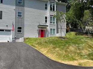 Derrick C.'s turf care service result