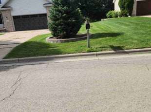 Autumn W.'s lawn service service result