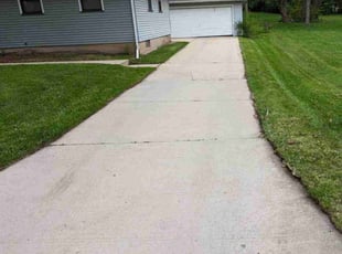 Deb K.'s grass cutting service result