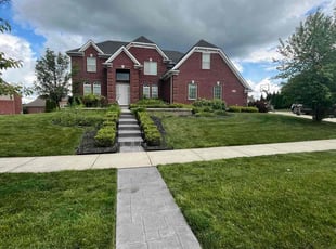 Edna O.'s turf maintenance service result