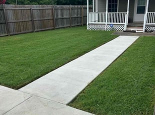 Tanishia T.'s grass cutting service result