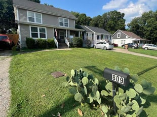 Johnathan N.'s lawn care services service result