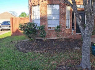 Leland H.'s Bush Trimming service result