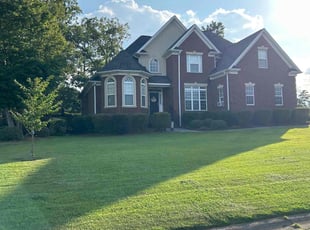 Lisa M.'s grass cutting service result