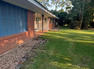 Lorrie L.'s landscaping services service result