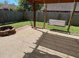 Candis R.'s lawn maintenance service result