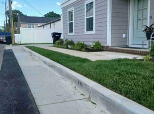 Maria M.'s lawn care services service result