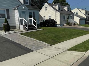 Kellie G.'s lawn service service result