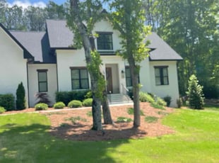 Michelle R.'s grass cutting service result