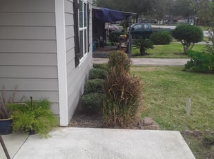 Jonathan N.'s Bush Trimming service result