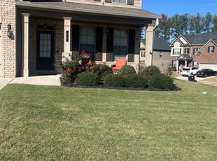 Tonya S.'s lawn service service result