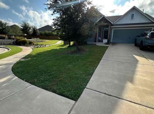 Zachary S.'s lawn care services service result