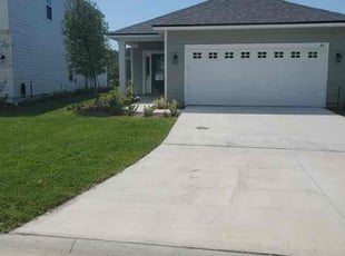 Paula Z.'s grass cutting service result