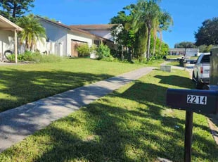 Luz M.'s grass maintenance service result