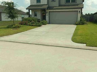 Alec N.'s lawn care services service result