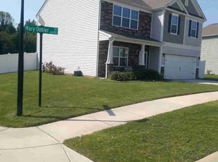 Sharon N.'s grass cutting service result