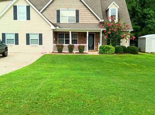 Latrenda K.'s lawn maintenance service result