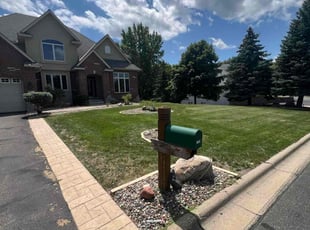 Linda L.'s grass cutting service result