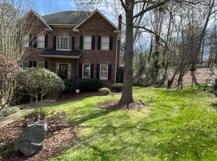 Christi B.'s lawn service service result
