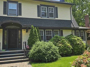 Brenda U.'s lawn care services service result