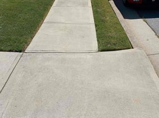 Stephanie G.'s turf maintenance service result