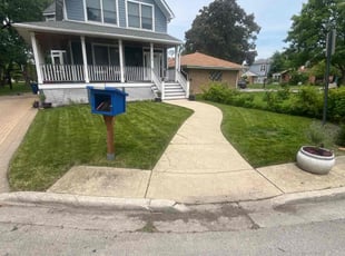Austin S.'s lawn care services service result