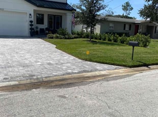 Lauren P.'s lawn care services service result