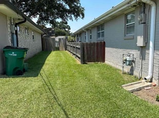Andrea C.'s lawn care services service result