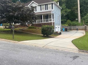 Taylor B.'s lawn care services service result