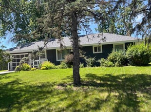 Fatima S.'s lawn care services service result