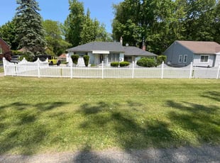 Jaclyn M.'s lawn maintenance service result
