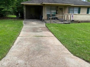 Cynthia T.'s lawn service service result