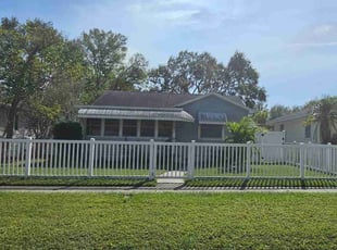 Tavares C.'s lawn care services service result