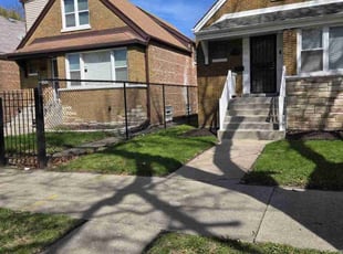 Arnita B.'s lawn service service result