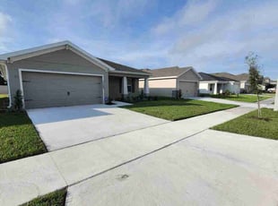 Darlene B.'s grass cutting service result