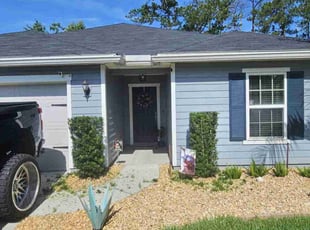 Jessica S.'s lawn care service result