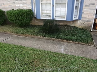 Jamie M.'s Flower Bed Weeding service result