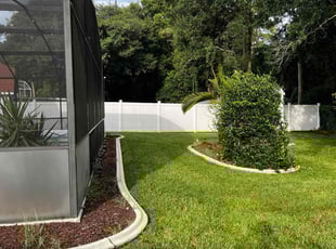 Luz S.'s lawn maintenance service result