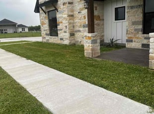 Jonathan T.'s Long Grass Cleanup service result