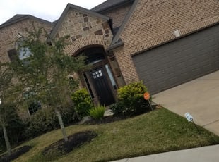 Renisha R.'s Bush Trimming service result