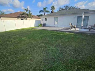 Carlos N.'s grass maintenance service result