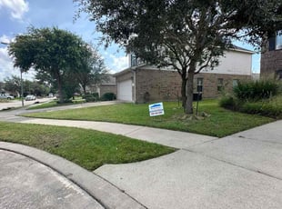 Alicia M.'s lawn maintenance service result