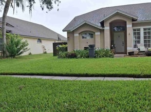 Jolene P.'s grass maintenance service result
