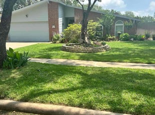 Miranda S.'s lawn care service result