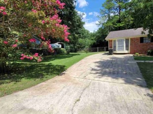 Sandra W.'s turf care service result