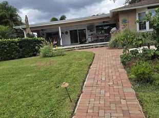Myesha F.'s lawn service service result