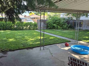 Miko B.'s lawn care services service result
