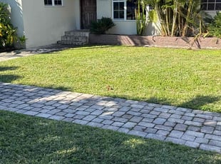 Sidra S.'s lawn maintenance service result
